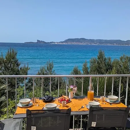 Front De Avec Balcon Et Acces Direct A La * Les Lecques