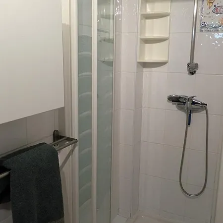 Front De Avec Balcon Et Acces Direct A La * Les Lecques